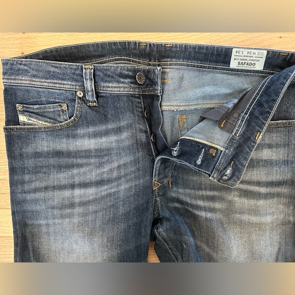 Diesel Regular Slim-Straight - Picture 3 of 5